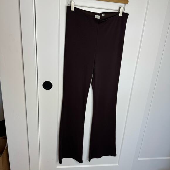 Aritzia Wilfred Candace Pant Brown Stretch Elastic Flare Leg Pull On Pants M - Picture 2 of 5